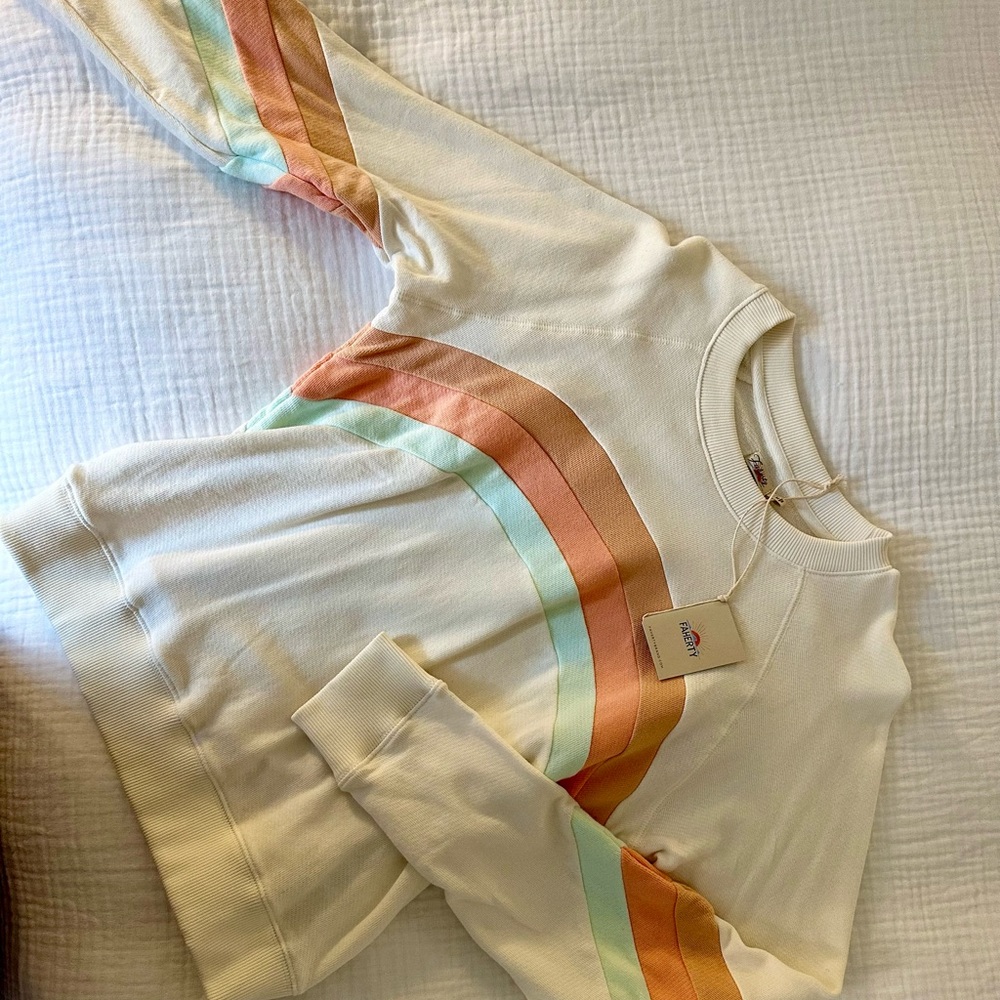 BRAND NEW WITH TAGS! Faherty Molli Crew Golden Hour Sweatshirt 💛